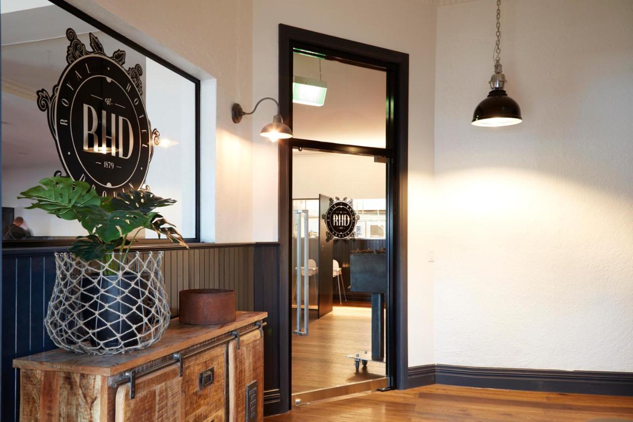 The Royal Hotel, Drouin Buitenkant foto